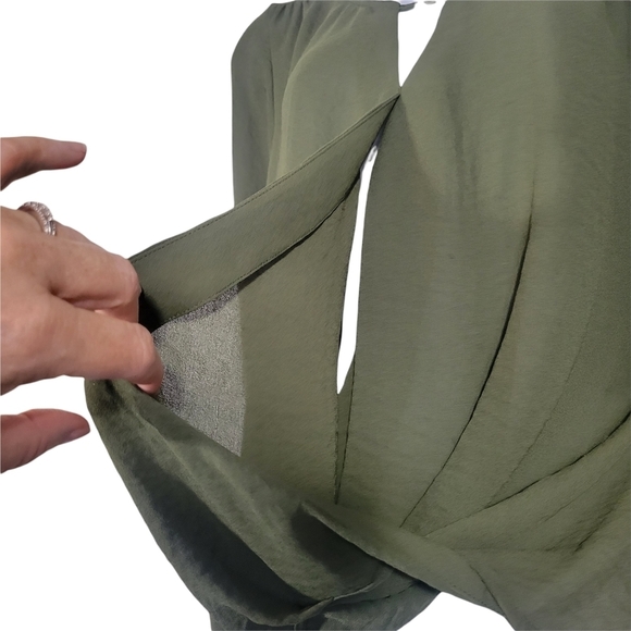 EUC a.n.a Green Long Sleeve Wrap Front Top w/ High-Low Hem - Size S - Picture 3 of 9